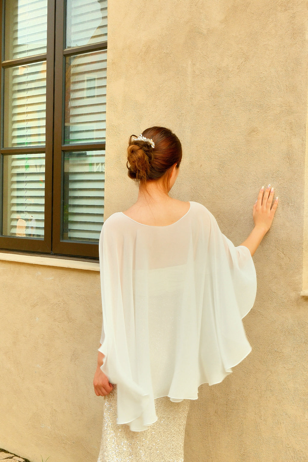 Elegant Chiffon Bridal Cape Shawl – Soft Flowy Wedding Cover Up for Bridal & Evening Dress