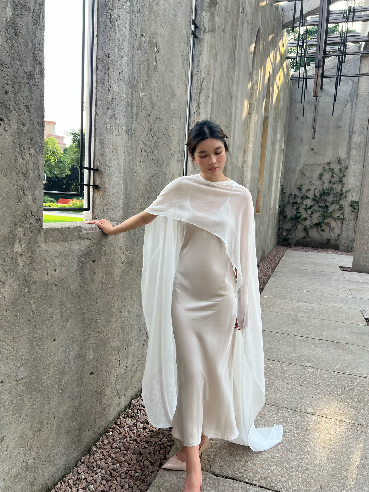 Elegant Chiffon Bridal Shawl Long Cape Wedding Cover Up Soft Flowy Bridal Wrap Sheer Shawl Evening Dress Overlay White Cape