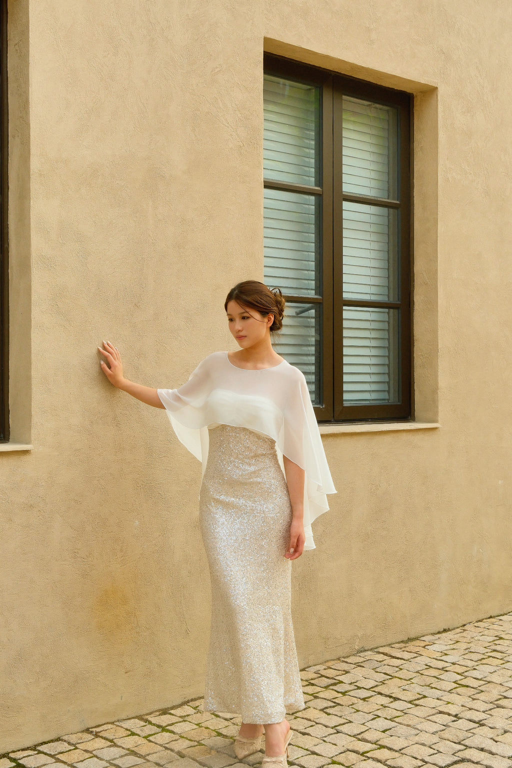 Elegant Chiffon Bridal Cape Shawl – Soft Flowy Wedding Cover Up for Bridal & Evening Dress